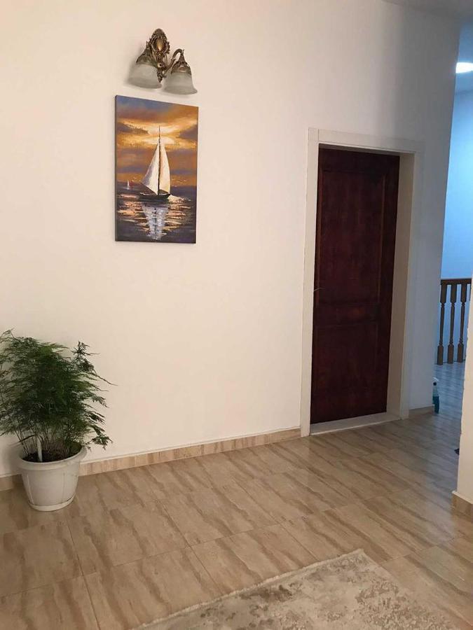 Suka Apartments 울친 외부 사진