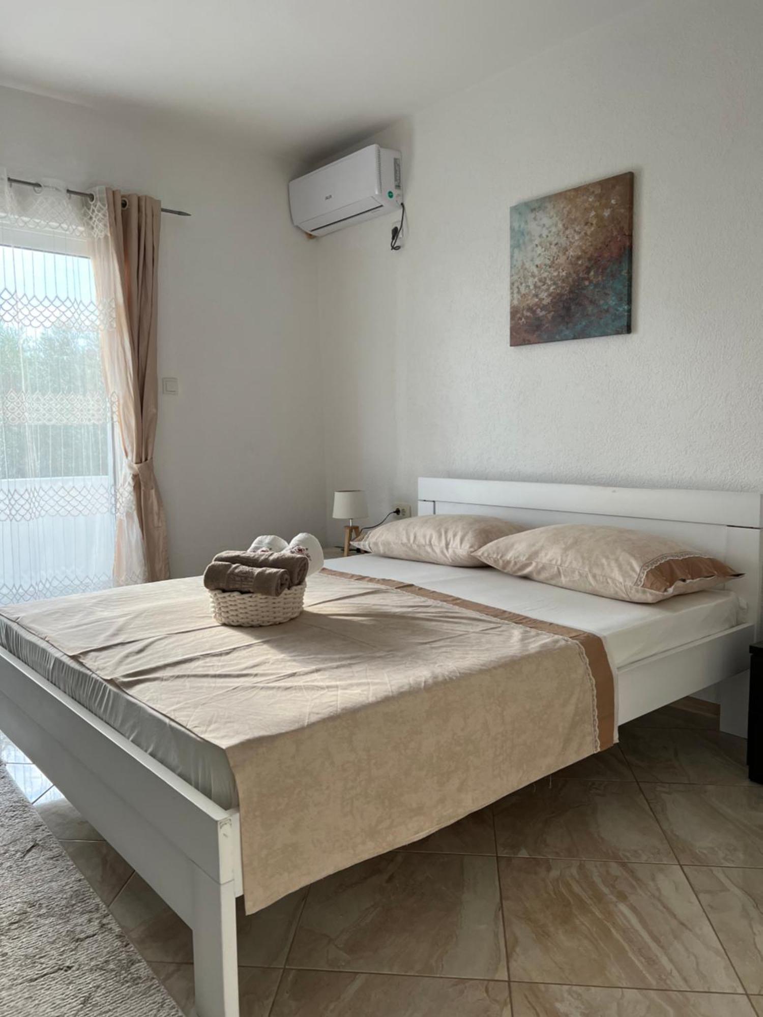Suka Apartments 울친 외부 사진