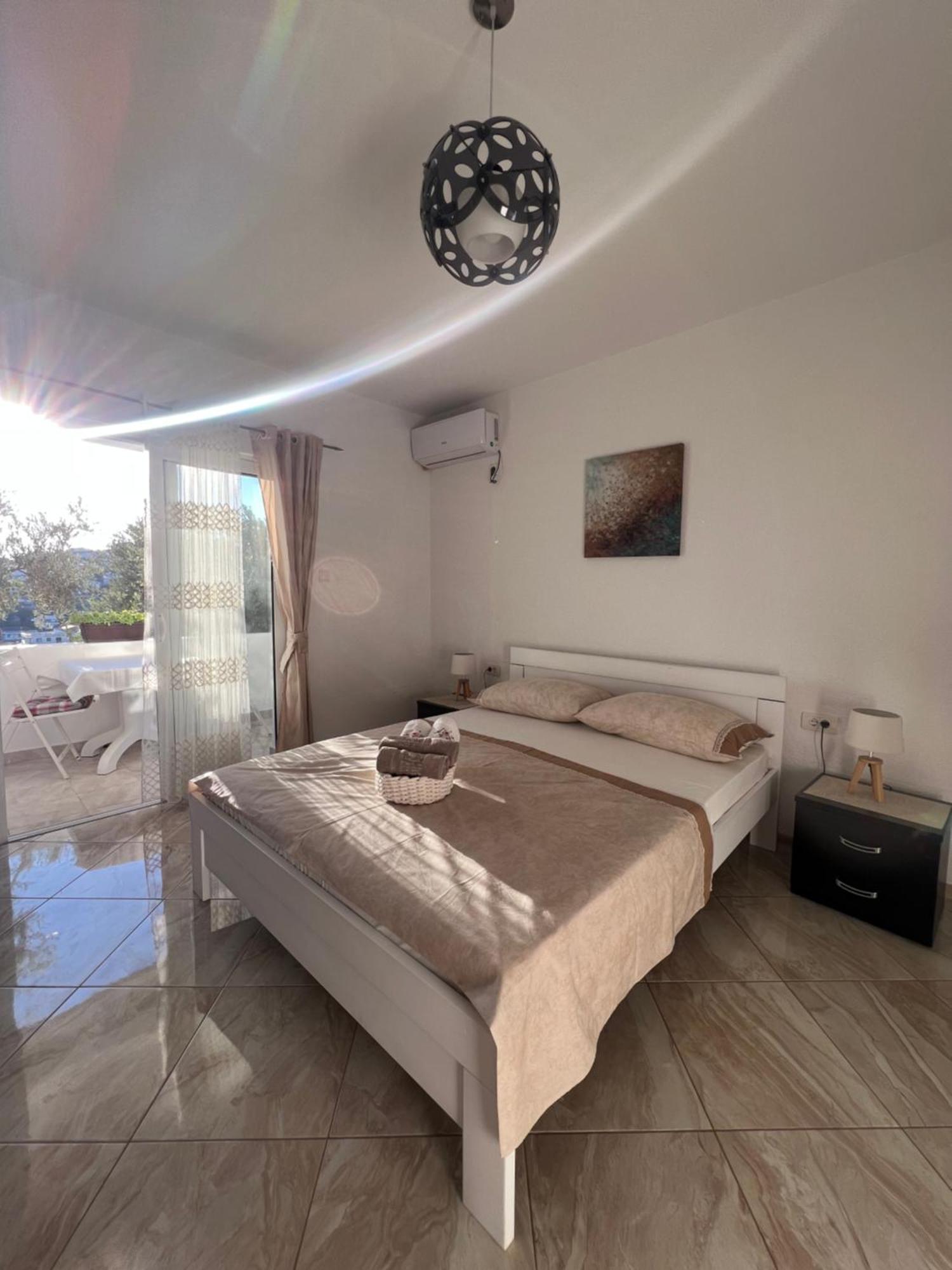Suka Apartments 울친 외부 사진